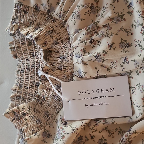 JUNIORS DITSY FLORAL PRINT HIGH NECK TIERED LONG SLEEVE TOP - Picture 3 of 8